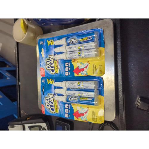 6 Count OxiClean On The Go Stain Remover Pen for Clothes, Portable Instant Stain Remover Stick with Scrubber Tip, Travel-Friendly Pen for Clothes Laundry, for Food Drink Cosmetics, 6 Count