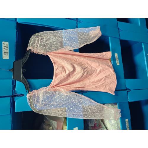 Size M Women's Fashion Lace Sleeve Temperament Slim and Versatile Soild Color Top