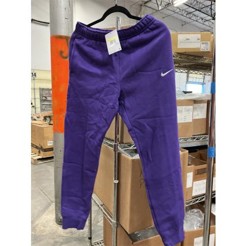 size small. Nike Club Men's Training Joggers