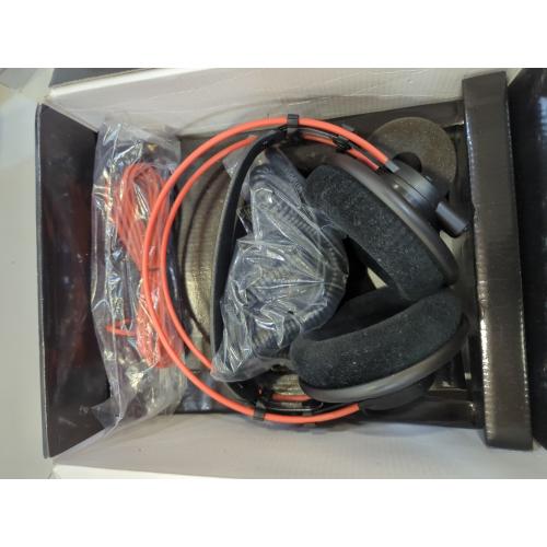 Black and Orange AKG Pro Audio K712 PRO Over-Ear Open Reference Studio Headphones, Black, 4.76 x 7.83 x 4.45 inches (2458X00140)