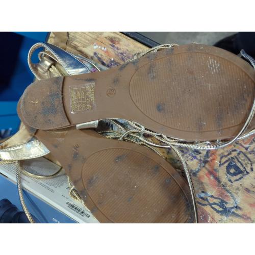 Size 8.5 .... Dream Paris Women's Strappy Sandals Gladiator Lace Up Flats Summer Wrap Open Toe Tie Up Shoes