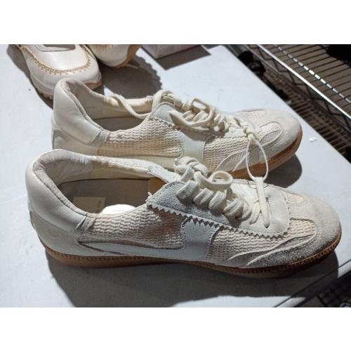 Dolce Vita Notice Sneaker (Size 9.5) (See the picture for the color)