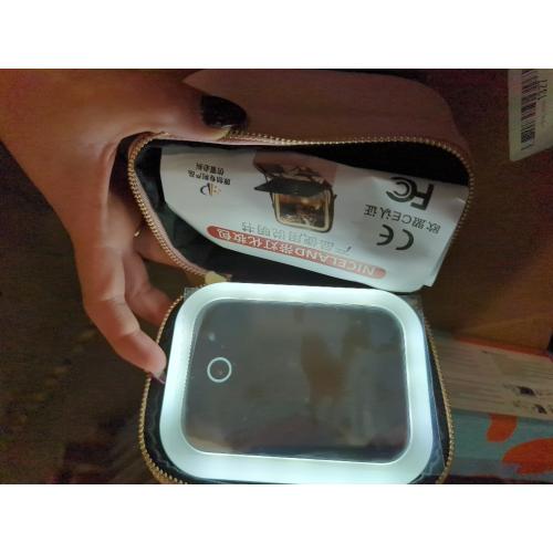 Small Makeup Bag with Led Mirror, Mini Travel Make up Bag 3 Light Modes Adjustable Brightness, for Women Organizer Cosmetic Bag, Portable Travel Train Toiletry Bag, for Pool Parties Work Touch-Ups