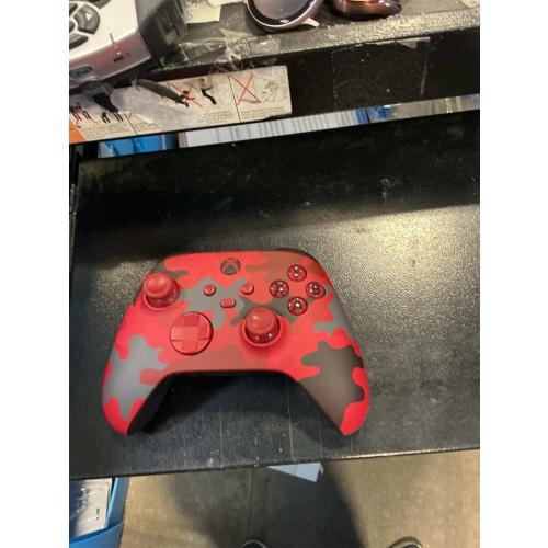 Xbox Wireless Controller – Daystrike Camo Special Edition for Xbox Series X|S, Xbox One, and Windows 10 Devices