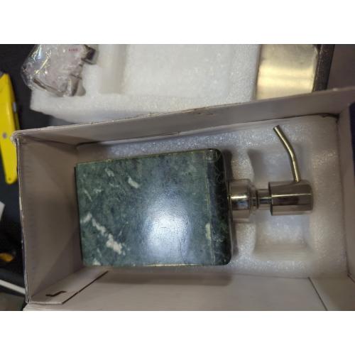 Soap Dispenser Lotion Dispenser - Made of Natural Stone - Bathroom Accessories Bath Set (Green)