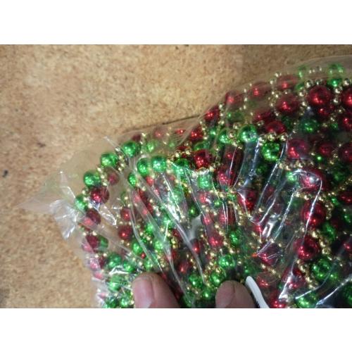 9-Foot Red, Green and Gold Bead Twisted Garland