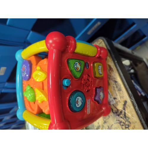 VTech Busy Learners Activity Cube (Frustration Free Packaging)