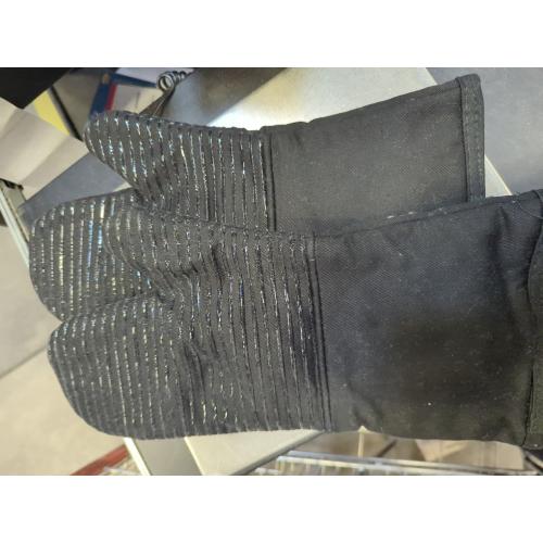 All Clad Silicone Oven Mitt: Heat Resistant up to 500 Degrees - 100% Cotton & Silicone, 14x7 Oven Mitt for Kitchen and Barbeque, 2-Pack, Black