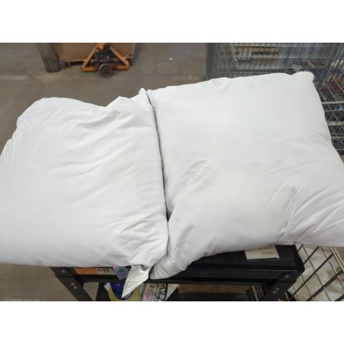 Utopia Bedding Throw Pillows Insert (Pack of 2, White) - 20 x 20 Inches Bed and Couch Pillows - Indoor Decorative Pillow