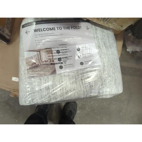 Size Large Color Grey area rug