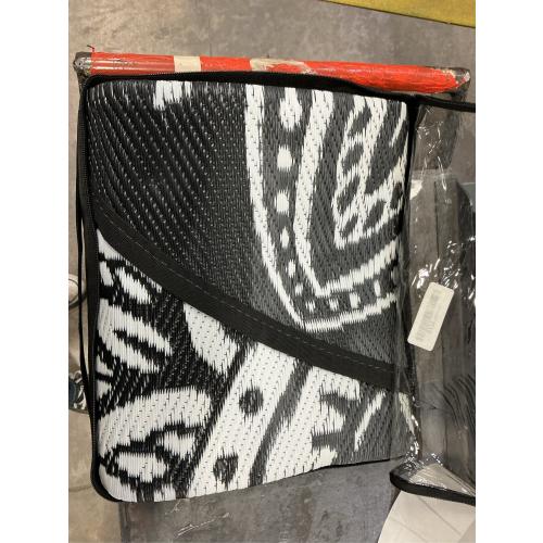 LILIOFFIC Outdoor Rug Waterproof 6x9 ft Outdoor Carpet Patio Rug Mat Reversible RV Camping Rug Plastic Straw Rug Outside Outdoor Area Rug for Patio Deck Balcony Backyard Picnic Beach