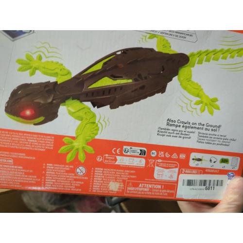 HEX BOTS Wall Crawler Gecko, Rechargeable Remote Control Robot Kids Toys, Climbs up Walls, RC Robot Toys for Boys & Girls Ages 4 & Up