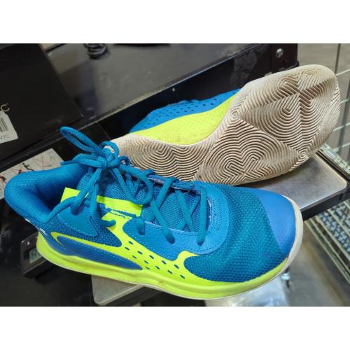 Size 7Y- Under Armour Kids' Grade School Jet '23 Basketball Shoes