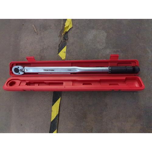 TEKTON 3/8 Inch Drive Micrometer Torque Wrench (10-80 ft.-lb.) | 24330
