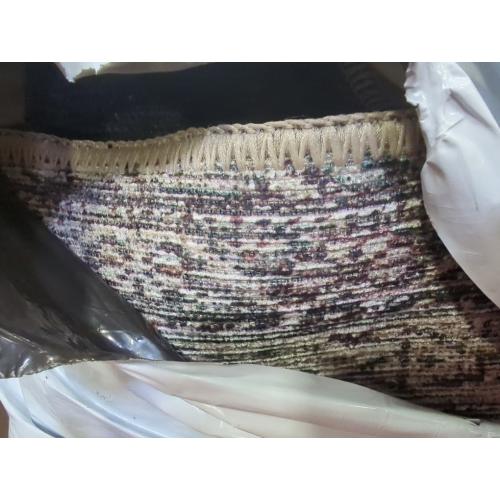 Size medium Color Grey area rug