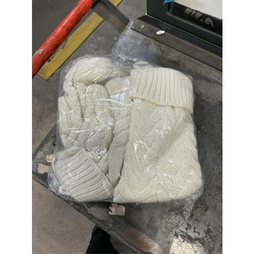 18 Inches Christmas Stockings Knit Xmas Stockings Large Fireplace Hanging Stockings for Family Christmas Decoration (Ivory, 4)