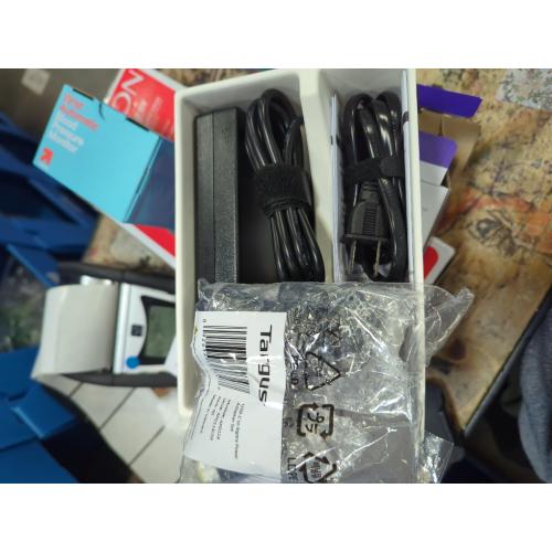 Targus Universal Charger Including all USB-C Devices - Black