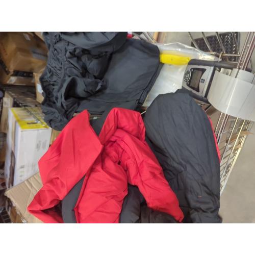 Size standard Color Red and Black Comforter Set 5 Piece, Reversible Bed in a Bag Standard Size, Lightweight Bedding Set with 1 Comforter, 2 Pillowcases, 1 Flat Sheet, 1 Fitted Sheet,