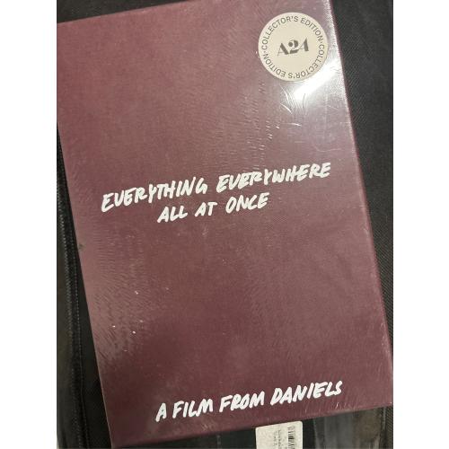 Everything Everywhere All At Once: Collector's Edition (4K Ultra HD), Comedy, A24