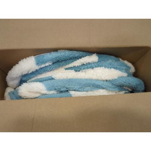 Lesure Large Cat Tunnel Bed - Cute Donut Bed for Indoor Cats with Washable Circle Cushion, Round Pet Peekaboo Cave Toy for Multi Kitten/Puppy/Rabbit, Large Cozy Clouds Blue