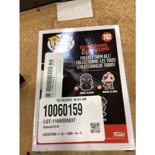 POP! Dungeons & Dragons 782 - Strahd Vinyl Figure with Dice Special Edition, Cranberry