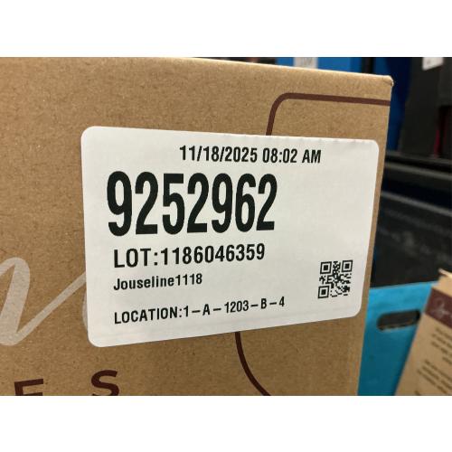 Gusto Nostro Stainless Steel Wine Glass - 18 oz - Cute, Unbreakable Wine Glasses for Travel, Camping and Pool - Fancy, Unique and Cool Portable Metal Wine Glass for Outdoor Events, Picnics (Set of 2)