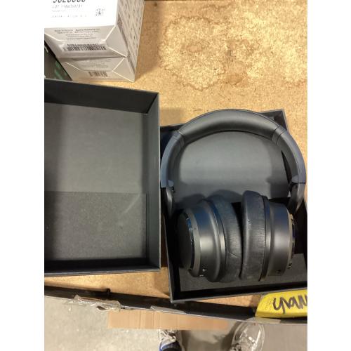 Wyze Noise-Cancelling Headphones - Black / No Travel Case
