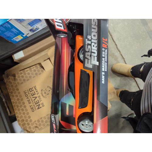 Jada Toys Fast & Furious Elite Drift RC 1993 Mazda RX-7 Remote Control Vehicle 1:10 Scale Orange