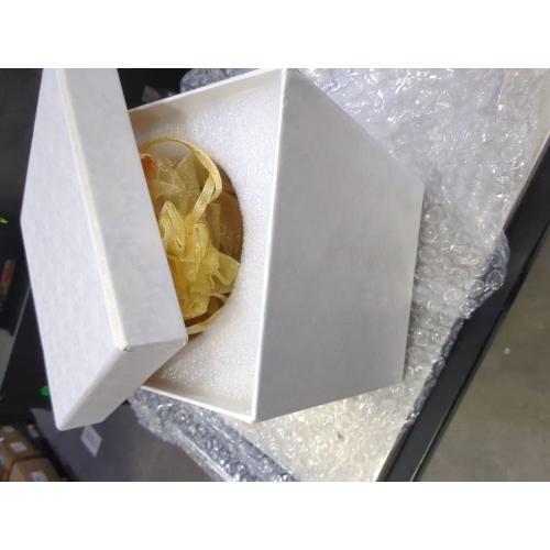 Crystal Red Rose Bouquet Figurine with Round Vase, Glass Rose Flower Romantic Gifts for Women Mom on Birthday, Collectible Decoration Table Centerpiece for Home