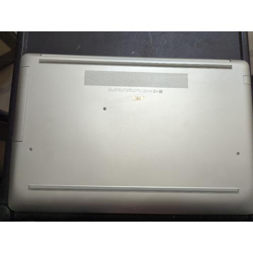 HP Notebook - 17-by0007cy with charger