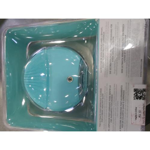 FOREO LUNA mini 3 Ultra-hygienic Facial Cleansing Brush - All Skin Types - Face Massager for Clean & Healthy Face Care - Extra Absorption of Facial Skin Care Products - Waterproof - Mint