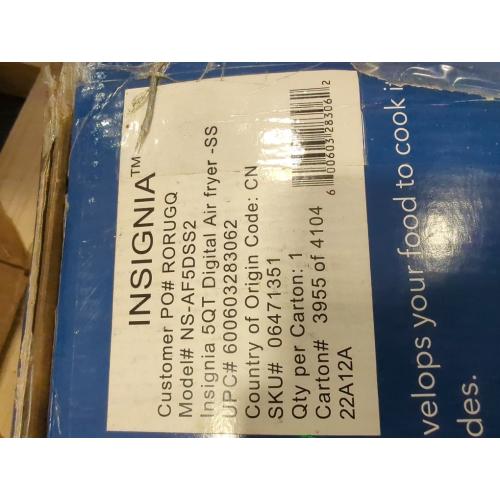 Insignia™ - 5 Qt. Digital Air Fryer - Stainless Steel (damage on bottom)