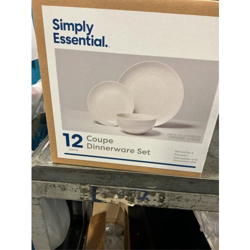 Simply Essential Coupe 12-Piece Dinnerware Set in White