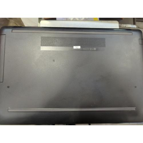 HP Notebook - 17-by0060nr With Charger