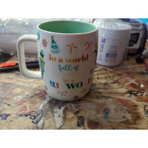 8 oz mug with Christmas decoration