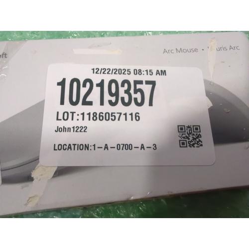 Microsoft Surface Arc Touch Mouse Platinum - Wireless - Bluetooth Connectivity - Ultra-slim & lightweight - Innovative full scroll plane