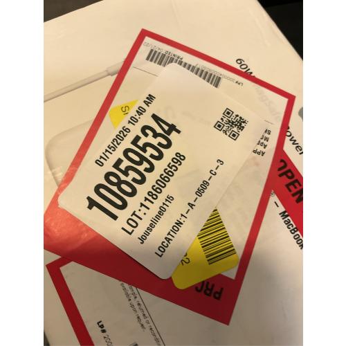 Apple 60W MagSafe Power Adapter (for previous generation 13.3-inch MacBook and 13-inch MacBook Pro)