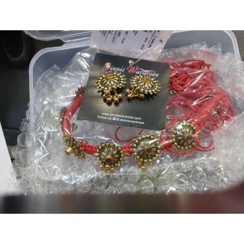 Binnis wardrobe Dual toned hand made textured choker Jewellery set