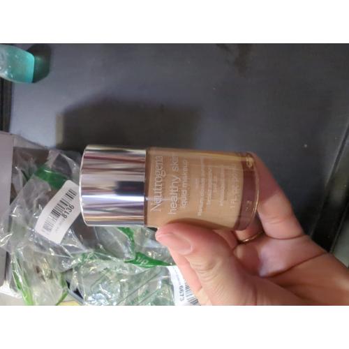 Neutrogena Healthy Skin Liquid Makeup Foundation, 40 Nude, 1 fl. oz