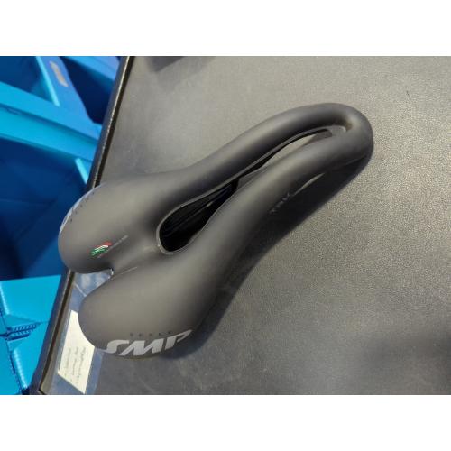 Selle SMP TRK Medium MATT Black Saddle