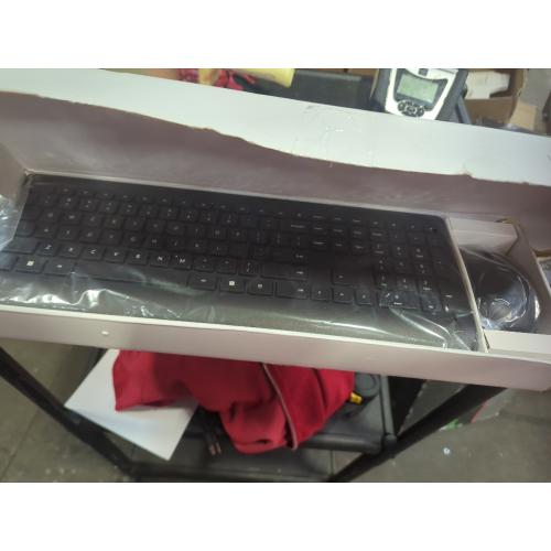 Microsoft Wireless Desktop 900 - USB Wireless Keyboard - USB Wireless Mouse - Symmetrical Keyboard Design - Compatible with Computer