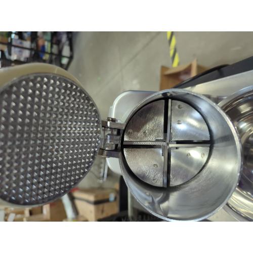 VEVOR Ice Crusher Machine, 143lbs Per Hour Electric 2 Blades Snow Cone Maker, Stainless Steel Shaved Ice Machine with Bowl and Cover, 300W 2000RPM Ice-Shaver for Home and Commercial Use, Silver