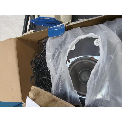 Insignia NS-5004BT - Speaker system - for PC - 2.1-channel - wireless - Bluetooth - 25 Watt (total)