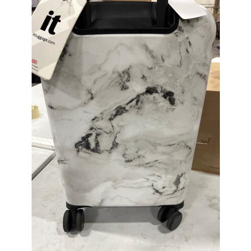 IT  Carry-On (This doesn't go down)