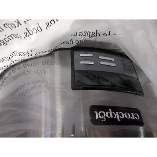 Crock-Pot Large 8-Quart Programmable Slow Cooker with Auto Warm Setting Black Stainless Steel