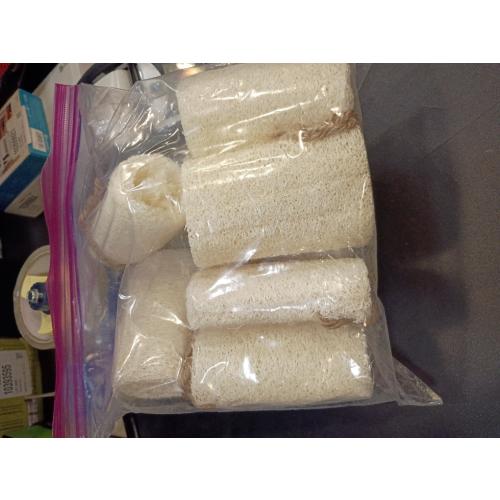 7 Pack Natural Loofah Body Scrubber Sponge, 5 Inches Organic Luffa for Exfoliating & Smooth Skin Cleansing, Ideal for Men & Women, Spa & Shower Use