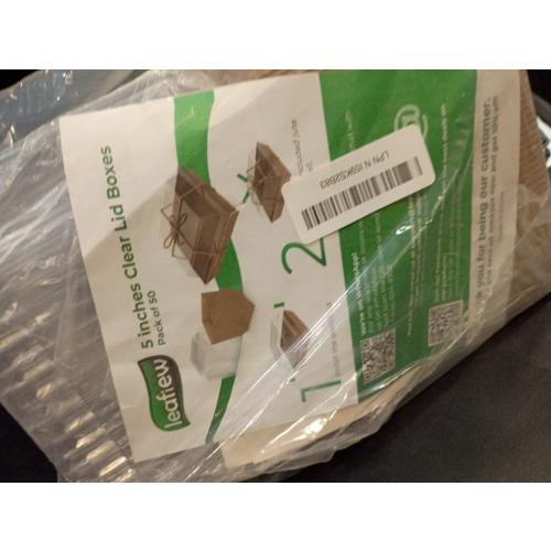 VAIPI 50 Sets Charcuterie Boxes with Clear Lids, Wedding Cake Boxes for Guests Paper Disposable Food Containers with Thank You Cards, Eucalyptus Leaves and Toothpick for Party Bakery Sandwich Salad