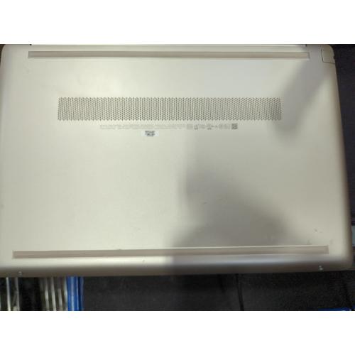 HP Notebook - 15-dw0011ds With Charger