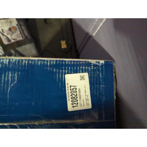 Insignia™ - Portable Ice Maker with Auto Shut-Off - White to