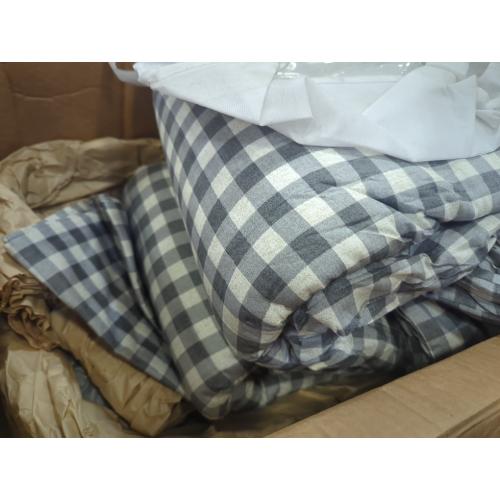 Color White and Grey Size Large Wake In Cloud -  Comforter Set, 1 blanket and 2 Pillow cases